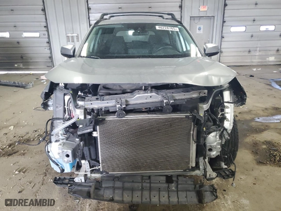 2021 Toyota RAV4 XLE with VIN 2T3P1RFV0MC208028, listed as a Copart auction lot 46228765 with 47,203 mi miles and Salvage Title. Bid and sale history available at carsss.com. Image 5.