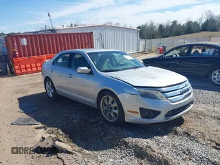2012 Ford Fusion SE z VIN 3FAHP0HA4CR228833, wystawiony jako IAAI lot #41687974 z przebiegiem 242 397 mil mil oraz . Historia ofert i sprzedaży dostępna na DreamBid. Obrazek 1.