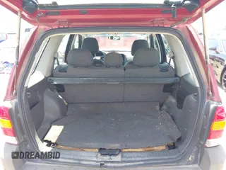 2005 Ford Escape XLS Value с VIN 1FMYU02Z55KA01607, выставлен на аукционе IAAI как лот 42634052 с пробегом 151 193 миль миль и . История ставок и продаж доступна на DreamBid. Изображение 17.