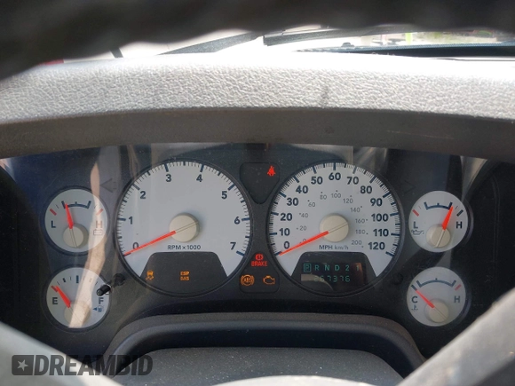 2007 Dodge 1500 Laramie z VIN 1D7HU18267S236613, wystawiony jako IAAI lot #42477167 z przebiegiem 267 376 mil mil oraz . Historia ofert i sprzedaży dostępna na DreamBid. Obrazek 7.