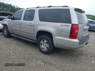2007 Chevrolet Suburban LS with VIN 1GNFC16J97R179742, listed as a IAAI auction lot 42223885 with 182,718 mi miles and . Bid and sale history available at DreamBid. Image 3.