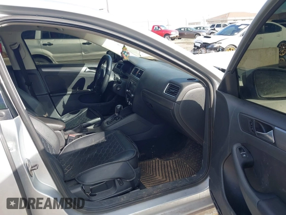 2013 Volkswagen Jetta TDI w/Premium с VIN 3VWLL7AJ0DM284816, выставлен на аукционе IAAI как лот 41869001 с пробегом 154 698 миль миль и . История ставок и продаж доступна на DreamBid. Изображение 5.