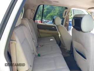 2011 Ford Expedition Max XLT z VIN 1FMJK1H57BEF01229, wystawiony jako IAAI lot #39462564 z przebiegiem 187 107 mil mil oraz . Historia ofert i sprzedaży dostępna na DreamBid. Obrazek 8.
