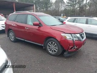 2015 Nissan Pathfinder S with VIN 5N1AR2MN9FC689700, listed as a IAAI auction lot 41561038 with 161,038 mi miles. Bid and sale history available at carsss.com. Image 1.