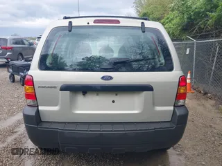 2006 Ford Escape XLS with VIN 1FMYU02ZX6KA73663, listed as a IAAI auction lot 42177043 with 230,878 mi miles and . Bid and sale history available at DreamBid. Image 16.