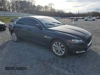 2017 Jaguar XF 20d Premium with VIN SAJBD4BN8HCY48779, listed as a Copart auction lot 49665485 with 76,804 mi miles and Clean Title. Bid and sale history available at DreamBid. Image 4.