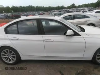 2018 BMW 3 Series 320i with VIN WBA8E1G57JNU91633, listed as a IAAI auction lot 42065119 with 55,062 mi miles. Bid and sale history available at carsss.com. Image 13.