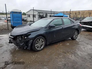 2015 Toyota Camry XLE z VIN 4T1BF1FK6FU886554, wystawiony jako Copart lot #56779225 z przebiegiem 175 713 mil mil oraz Czysty tytuł • Clean title. Historia ofert i sprzedaży dostępna na DreamBid. Obrazek 1.