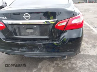 2017 Nissan Altima S z VIN 1N4AL3AP7HC473175, wystawiony jako IAAI lot #41980323 z przebiegiem 162 100 mil mil oraz . Historia ofert i sprzedaży dostępna na DreamBid. Obrazek 6.