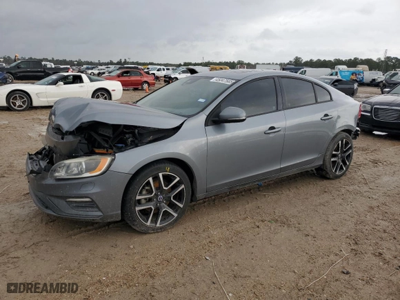2017 Volvo S60 Dynamic with VIN YV126MFL5H2423232, listed as a Copart auction lot 45047565 with 53,477 mi miles and Salvage Title. Bid and sale history available at carsss.com. Image 1.