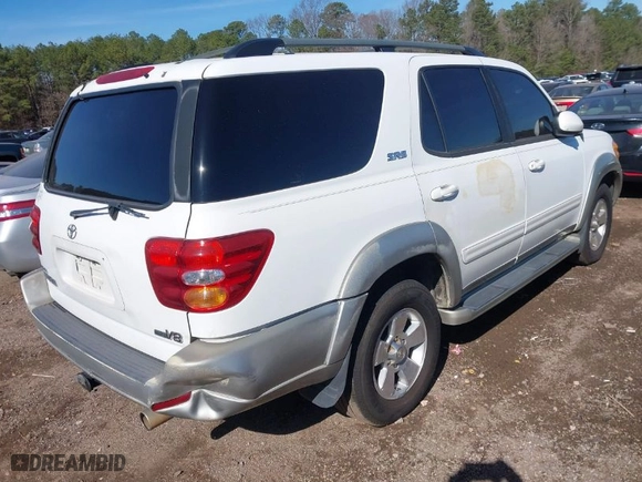 2004 Toyota Sequoia SR5 with VIN 5TDZT34A44S211112, listed as a IAAI auction lot 41621492 with 311,983 mi miles. Bid and sale history available at carsss.com. Image 4.