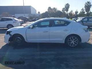 2019 Acura ILX Premium with VIN 19UDE2F72KA012362, listed as a IAAI auction lot 41449524 with 35,682 mi miles and . Bid and sale history available at DreamBid. Image 14.