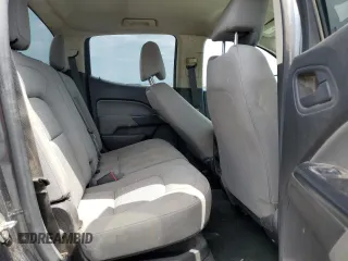 2016 Chevrolet Colorado 2WD WT z VIN 1GCGSBEA5G1233849, wystawiony jako Copart lot #57605885 z przebiegiem 272 099 mil mil oraz Szkoda całkowita • Salvage title. Historia ofert i sprzedaży dostępna na DreamBid. Obrazek 10.