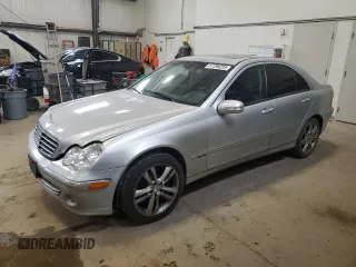 2007 Mercedes-Benz C 280 Luxury with VIN WDBRF54H57F932753, listed as a Copart auction lot 57298235 with 175,759 mi miles and Clean title. Bid and sale history available at DreamBid. Image 1.