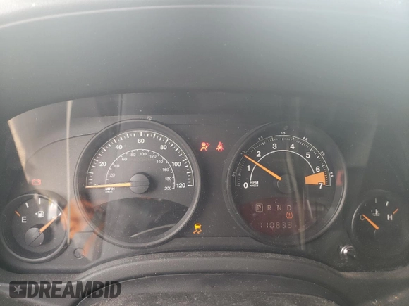 2015 Jeep Patriot Latitude with VIN 1C4NJPFB0FD264888, listed as a Copart auction lot 60201145 with 110,839 mi miles and Clean title. Bid and sale history available at DreamBid. Image 9.