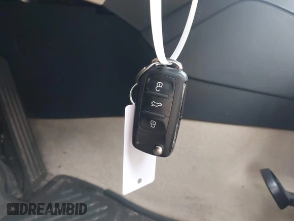 2015 Volkswagen Jetta SE z VIN 3VWD17AJ7FM204019, wystawiony jako IAAI lot #42279830 z przebiegiem 115 901 mil mil oraz . Historia ofert i sprzedaży dostępna na DreamBid. Obrazek 11.
