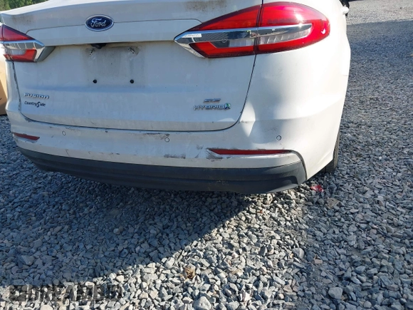2019 Ford Fusion SE with VIN 3FA6P0LU6KR152166, listed as a IAAI auction lot 42086365 with 158,557 mi miles and . Bid and sale history available at DreamBid. Image 19.