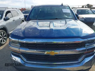 2017 Chevrolet Silverado 1500 LT with VIN 3GCPCREC5HG190530, listed as a IAAI auction lot 41349273 with 136,974 mi miles. Bid and sale history available at carsss.com. Image 12.