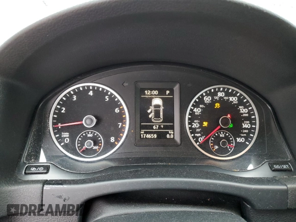 2015 Volkswagen Tiguan SE with VIN WVGAV7AX4FW552810, listed as a Copart auction lot 54490895 with 174,659 mi miles and Salvage title. Bid and sale history available at DreamBid. Image 9.