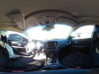 2017 Jeep Cherokee Latitude с VIN 1C4PJMCB5HW509557, выставлен на аукционе IAAI как лот 41586660 с пробегом 51 842 миль миль и . История ставок и продаж доступна на DreamBid. Изображение 18.