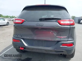 2018 Jeep Cherokee Trailhawk с VIN 1C4PJMBX5JD506253, выставлен на аукционе IAAI как лот 42074040 с пробегом 168 732 миль миль и . История ставок и продаж доступна на DreamBid. Изображение 16.