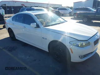 2013 BMW 5 Series 528i with VIN WBAXG5C53DD232909, listed as a IAAI auction lot 41620696 with 181,375 mi miles and . Bid and sale history available at carsss.com. Image 1.