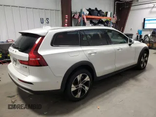 2024 Volvo V60 Plus with VIN YV4L12WY6R2136392, listed as a Copart auction lot 42932275 with 8,443 mi miles and Salvage title. Bid and sale history available at DreamBid. Image 3.