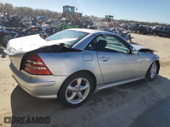 2003 Mercedes-Benz SLK 320 with VIN WDBKK65F83F276025, listed as a Copart auction lot 76887044 with 38,423 mi miles and Salvage title. Bid and sale history available at DreamBid. Image 3.