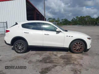 2018 Maserati Levante S z VIN ZN661YUA7JX303714, wystawiony jako IAAI lot #42138181 z przebiegiem 62 934 mil mil oraz . Historia ofert i sprzedaży dostępna na DreamBid. Obrazek 14.