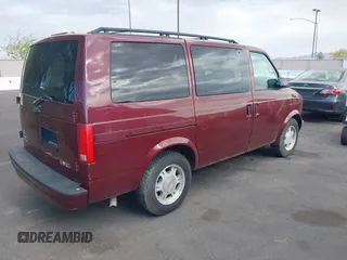 2003 GMC Safari with VIN 1GKDM19X43B515687, listed as a IAAI auction lot 42041785 with 104,950 mi miles and . Bid and sale history available at DreamBid. Image 4.