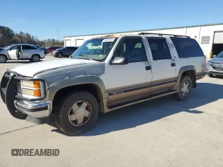 1997 GMC Suburban z VIN 1GKFK16R2VJ751235, wystawiony jako Copart lot #42638805 z przebiegiem 358 562 mil mil oraz Szkoda całkowita • Salvage title. Historia ofert i sprzedaży dostępna na DreamBid. Obrazek 1.
