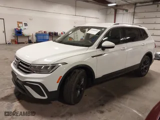 2022 Volkswagen Tiguan SE with VIN 3VV2B7AX4NM077645, listed as a IAAI auction lot 41441603 with 31,782 mi miles. Bid and sale history available at carsss.com. Image 19.