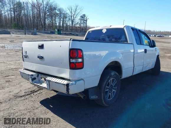 2005 Ford F-150 STX with VIN 1FTRX12W35NA09781, listed as a IAAI auction lot 41846576 with 231,784 mi miles. Bid and sale history available at carsss.com. Image 4.