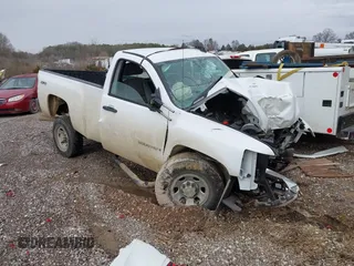 2007 Chevrolet Silverado 3500 z VIN 1GCHK34627E598568, wystawiony jako IAAI lot #41748496 z przebiegiem Nie podano mil oraz . Historia ofert i sprzedaży dostępna na DreamBid. Obrazek 1.