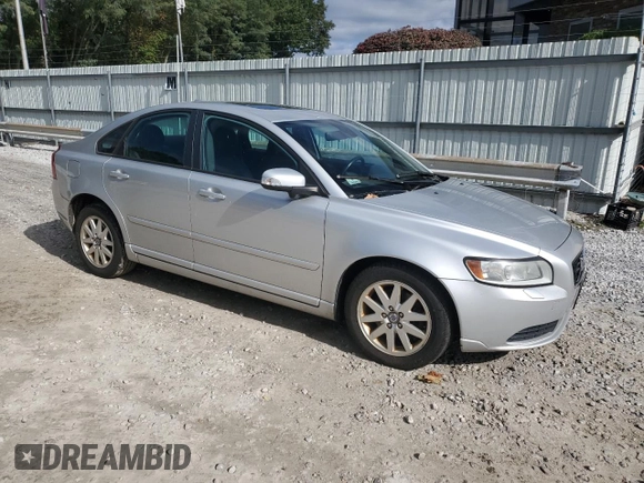 2008 Volvo S40 2.4L with VIN YV1MS390582364957, listed as a Copart auction lot 75303974 with 195,546 mi miles and Clean Title. Bid and sale history available at carsss.com. Image 4.