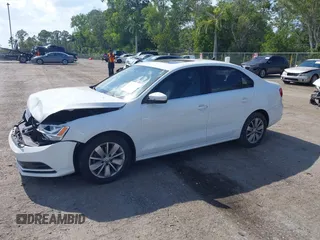 2015 Volkswagen Jetta SE z VIN 3VWD17AJXFM327152, wystawiony jako IAAI lot #42055458 z przebiegiem 69 412 mil mil oraz . Historia ofert i sprzedaży dostępna na DreamBid. Obrazek 12.