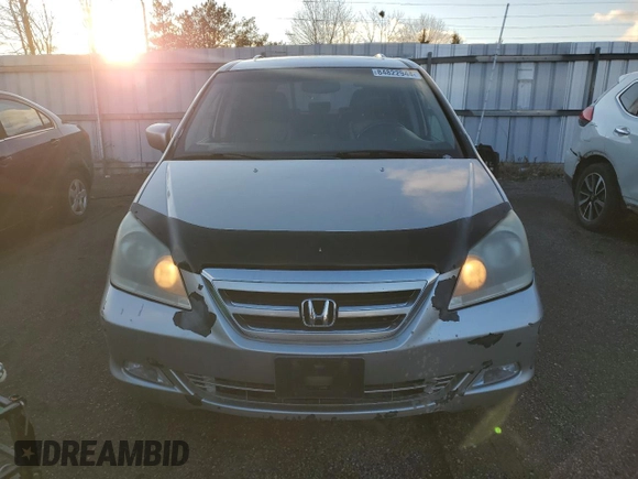 2005 Honda Odyssey TOURING with VIN 5FNRL388X5B503473, listed as a Copart auction lot 84822944 with 247,028 mi miles and Clean Title. Bid and sale history available at carsss.com. Image 5.