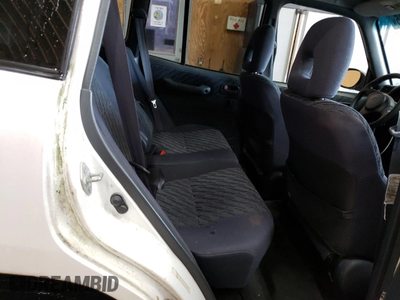 2000 Toyota RAV4 z VIN JT3GP10V5Y0049271, wystawiony jako Copart lot #56158045 z przebiegiem 188 900 mil mil oraz Czysty tytuł • Clean title. Historia ofert i sprzedaży dostępna na DreamBid. Obrazek 11.