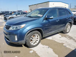2015 Kia Sorento LX with VIN 5XYKT3A68FG609120, listed as a Copart auction lot 54135965 with 135,898 mi miles and Clean Title. Bid and sale history available at DreamBid. Image 1.