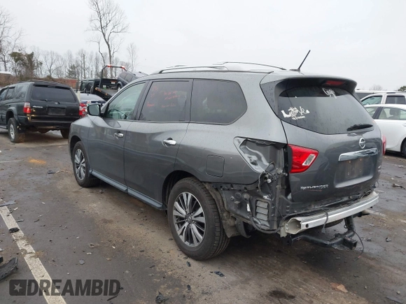 2018 Nissan Pathfinder S z VIN 5N1DR2MM5JC638871, wystawiony jako IAAI lot #41691038 z przebiegiem 96 284 mil mil oraz . Historia ofert i sprzedaży dostępna na DreamBid. Obrazek 3.