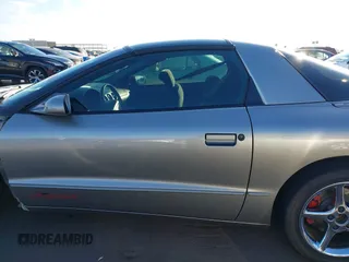 2002 Pontiac Firebird Formula with VIN 2G2FV22G722117470, listed as a IAAI auction lot 41625891 with 32,962 mi miles. Bid and sale history available at carsss.com. Image 15.