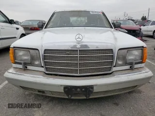 1989 Mercedes-Benz 420 420SEL with VIN WDBCA35D4KA435557, listed as a Copart auction lot 47271725 with 188,055 mi miles and Clean Title. Bid and sale history available at carsss.com. Image 5.
