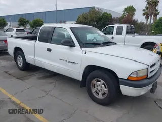 2001 Dodge Dakota with VIN 1B7FL22P51S342766, listed as a IAAI auction lot 42814053 with 108,408 mi miles and . Bid and sale history available at DreamBid. Image 1.