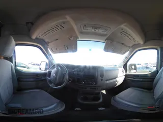 2020 Nissan NV Cargo SV z VIN 1N6BF0LY3LN811787, wystawiony jako IAAI lot #41826864 z przebiegiem 66 237 mil mil oraz . Historia ofert i sprzedaży dostępna na DreamBid. Obrazek 19.
