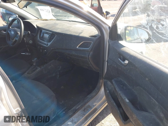 2018 Hyundai Accent SE with VIN 3KPC24A3XJE009062, listed as a IAAI auction lot 42127408 with 101,724 mi miles and . Bid and sale history available at carsss.com. Image 5.