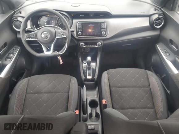 2020 Nissan Kicks SV z VIN 3N1CP5CV1LL505312, wystawiony jako Copart lot #55481395 z przebiegiem 92 437 mil mil oraz Szkoda całkowita • Salvage title. Historia ofert i sprzedaży dostępna na DreamBid. Obrazek 8.