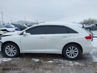 2013 Toyota Venza LE with VIN 4T3BA3BB8DU042844, listed as a IAAI auction lot 41482343 with 142,779 mi miles. Bid and sale history available at carsss.com. Image 15.