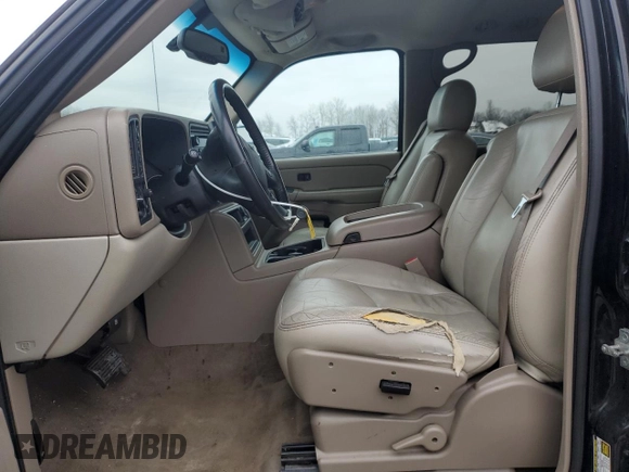 2005 GMC Yukon XL SLT with VIN 3GKFK16Z75G227760, listed as a Copart auction lot 44544015 with 204,858 mi miles and Salvage Title. Bid and sale history available at carsss.com. Image 7.