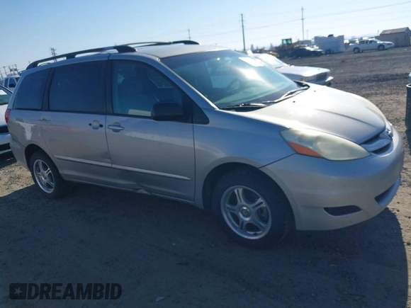 2006 Toyota Sienna LE with VIN 5TDBA23C06S064777, listed as a IAAI auction lot 41696905 with 250,761 mi miles. Bid and sale history available at carsss.com. Image 1.