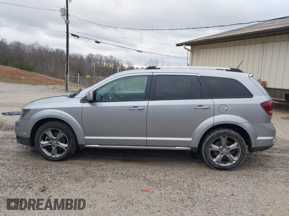 2017 Dodge Journey Crossroad Plus with VIN 3C4PDCGB5HT613256, listed as a IAAI auction lot 41509616 with 146,931 mi miles. Bid and sale history available at carsss.com. Image 14.